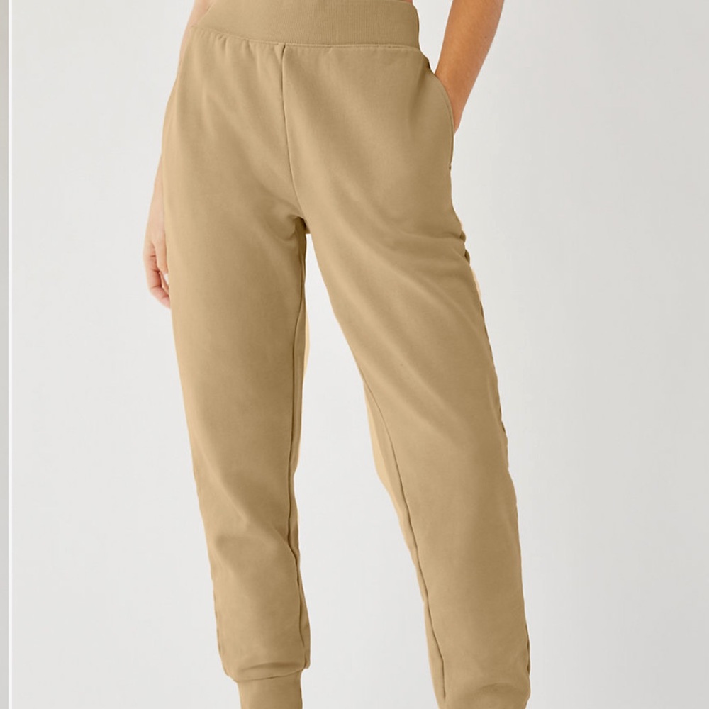 Aritzia TNA Cozy Fleece Perfect Pocket Sweatpants Army Green Dark Green XS - Picture 4 of 5